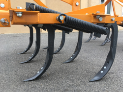 cultivator for tractor width 140cm 7 tynes for soil preparation and weeds disrupting mod de 140 7