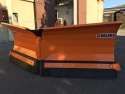 snowplow with 3 point linkage for tractor lnv 220 c