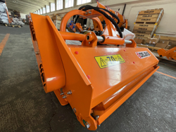 shredder with hydraulic side shift for orchard tractors mod jaguar 150
