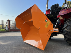 tipping transportbox for tractor bucket 140