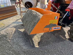 tipping transportbox for tractor bucket 140