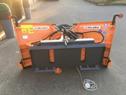 lame à neige étrave pour chargeurs compacts lnv 250 m