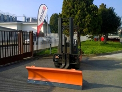lame a neige pour chariot elevateur lns 170 f