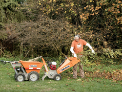 broyeur de branches thermique dk 500 bs à tambour moteur 15cv