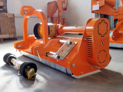 broyeur à marteaux déportable lynx sp120 pour kubota iseki solis