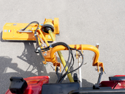 broyeur d accotement polyvalent à marteaux modèle volpe 140