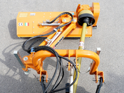 broyeur d accotement polyvalent à marteaux modèle volpe 140