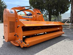 broyeur à marteaux pour sarments déport hydraulique pour tracteurs mod leopard 160 sph