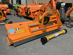 broyeur déportable hydraulique à marteaux pour tracteur mod leopard 180 sph