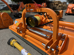 broyeur déportable hydraulique à marteaux pour tracteur mod leopard 180 sph