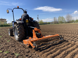 herse rotative avec rouleau kr 120 pour tracteur