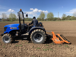herse rotative avec rouleau kr 160 pour tracteur