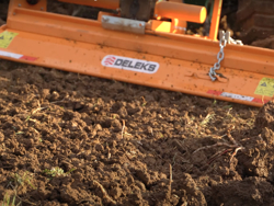 rotovator pour tracteur série moyenne 125cm de travail déport manuel mod dfm 125
