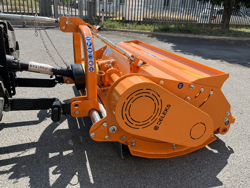 broyeur a marteaux deportable pour tracteur sarments mod gepard 210