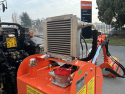 epareuse hydraulique pour tracteur avec broyeur ou taille haie mod merlo