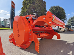 broyeur à marteaux déportable lourd pour tracteur mod gorilla 150