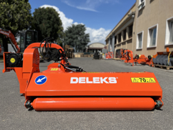 broyeur d accotement giraffa130 pour tracteur fruitier deleks