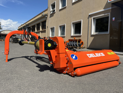 broyeur d accotement giraffa170 pour tracteur fruitier deleks