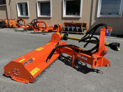 broyeur d accotement giraffa170 pour tracteur fruitier deleks