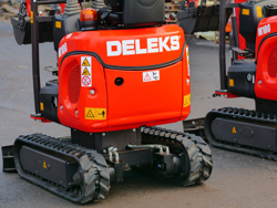 mini pelle 1 tonne m100