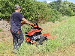 motoculteur reversible sur chenilles moteur loncin essence