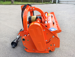 broyeur à marteaux déportable hydraulique pour tracteur mod cervo 180