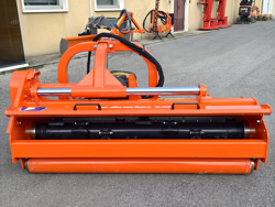 broyeur à marteaux déportable hydraulique pour tracteur mod cervo 180