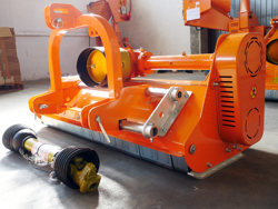 broyeur à marteaux fléaux lynx sp140 déportable pour verger et sarmentsh