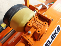 broyeur déportable lynx sp165 pour tracteur renault carraro etch