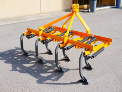 cultivator met 7 vleugelscharen ganzenvoeten mod. de 140 7 v