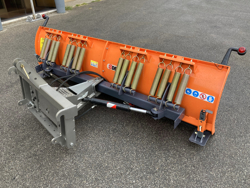 schneeschild mit euroaufnahme für frontlader mittelschwere ausführung mod ln 250 e