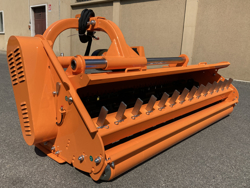 hydraulisch verschuifbare klepelmaaier met hamerklepels zware uitvoering model toro 200