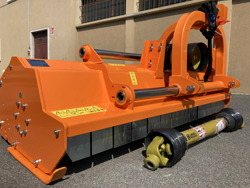 hydraulisch verschuifbare klepelmaaier met hamerklepels zware uitvoering model toro 220