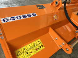 klepelmaaier met hydraulische zijdelingse verschuiving voor middelgrote tractoren