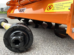 grondfrees met kruimelrol voor tractoren mod. dfu 100