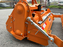 grondfrees met kruimelrol voor tractor mod dfu 140