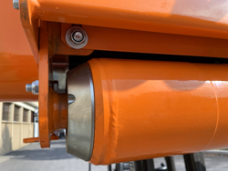 middelzware klepelmaaier met hydraulische zijdelingse verschuiving voor middelzware tractoren met banden of rupsketting mod grizzly 160