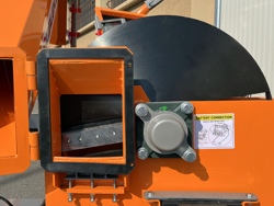 benzine hakselaar versnipperaar met motor mod. dk 900 honda