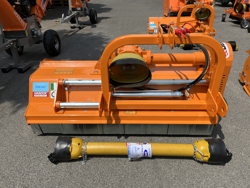 klepelmaaier hydraulisch zijdelings verstelbaar voor middelzware tractoren leopard 160 sph