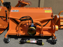 klepelmaaier met opvangbak voor sportvelden of wijngaarden