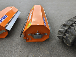 hydraulisch aangedreven klepelmaaiers voor mini graafmachines mod. ar 100