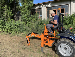 minigraafmachine voor tractoren incl graafbak mod drs 1000t