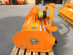 klepelmaaier met zijwaartse verschuiving middelzware uitvoering 120 cm mod. lincione 120 sp