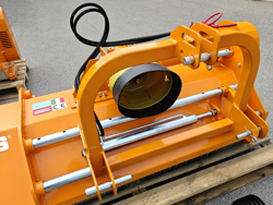 klepelmaaier met zijwaartse verschuiving middelzware uitvoering 180 cm mod. lincione 180 sph