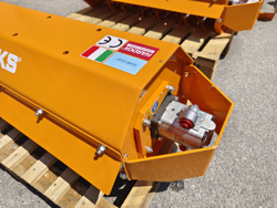 hydraulisch aangedreven klepelmaaiers voor min graafmachines mod. ars 80