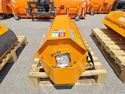 hydraulisch aangedreven klepelmaaiers voor min graafmachines mod. ars 80