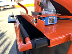 benzine hakselaar met b&s motor mod. dk 300 lc