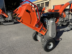 benzine hakselaar versnipperaar met lifan motor mod. dk 800 lf