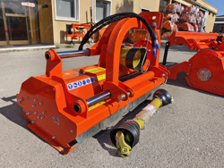 hydraulisch verschuifbare klepelmaaier met hamerklepels zware uitvoering model cervo 160