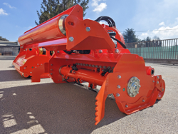 hydraulisch verschuifbare klepelmaaier met hamerklepels zware uitvoering model gorilla 150